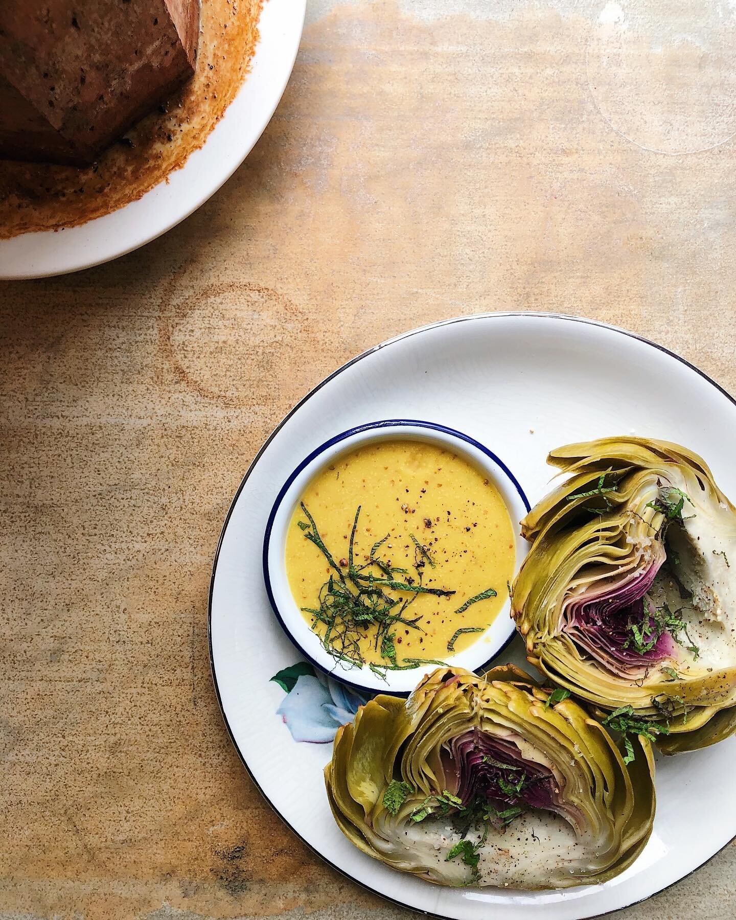 Our globe artichokes have been freshly delivered from Guy and Geetie&rsquo;s Baddaford Farm &hellip; with a nutty, asparagus-y taste these sculptural bulbs are one of our favourite seasonal selections in the kitchen! 

We tend to serve these after br