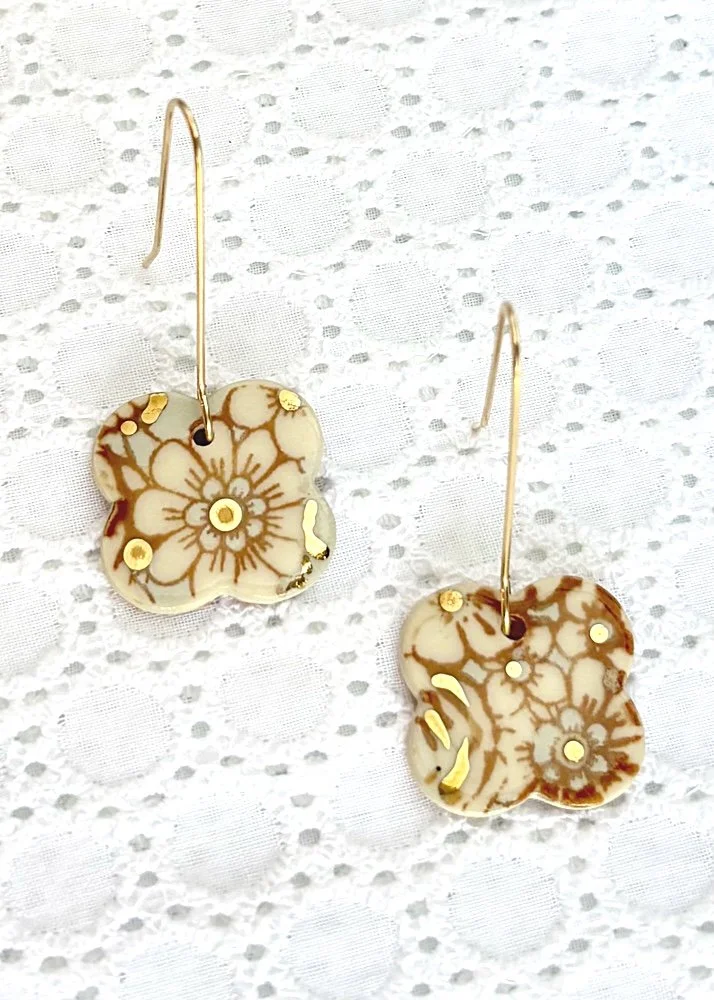 CLOVER GREY SM .jpeg