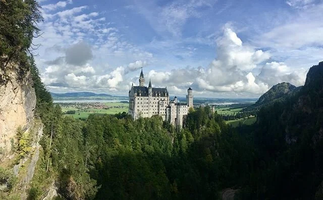 “Have you got this shot?”
“Will this do?”
#globalgregors #germany🇩🇪 #bavaria #neuchwanstein