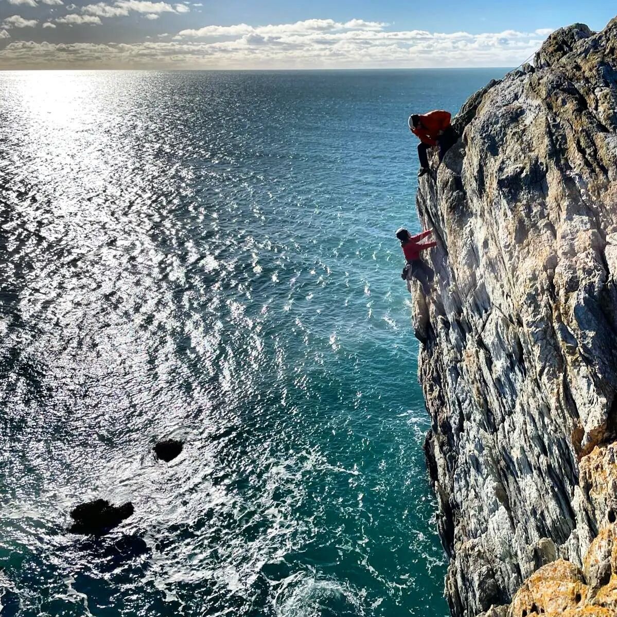 Yesterday was a fine fine day with @t.carrick 
First climbing day out at home, don't often get that in February.  Managed to tuck away out of the cold, northly wind and basked in the sunshine. 

Photo @youroutdoor

#lovewhatyoudo #climbing #climber #