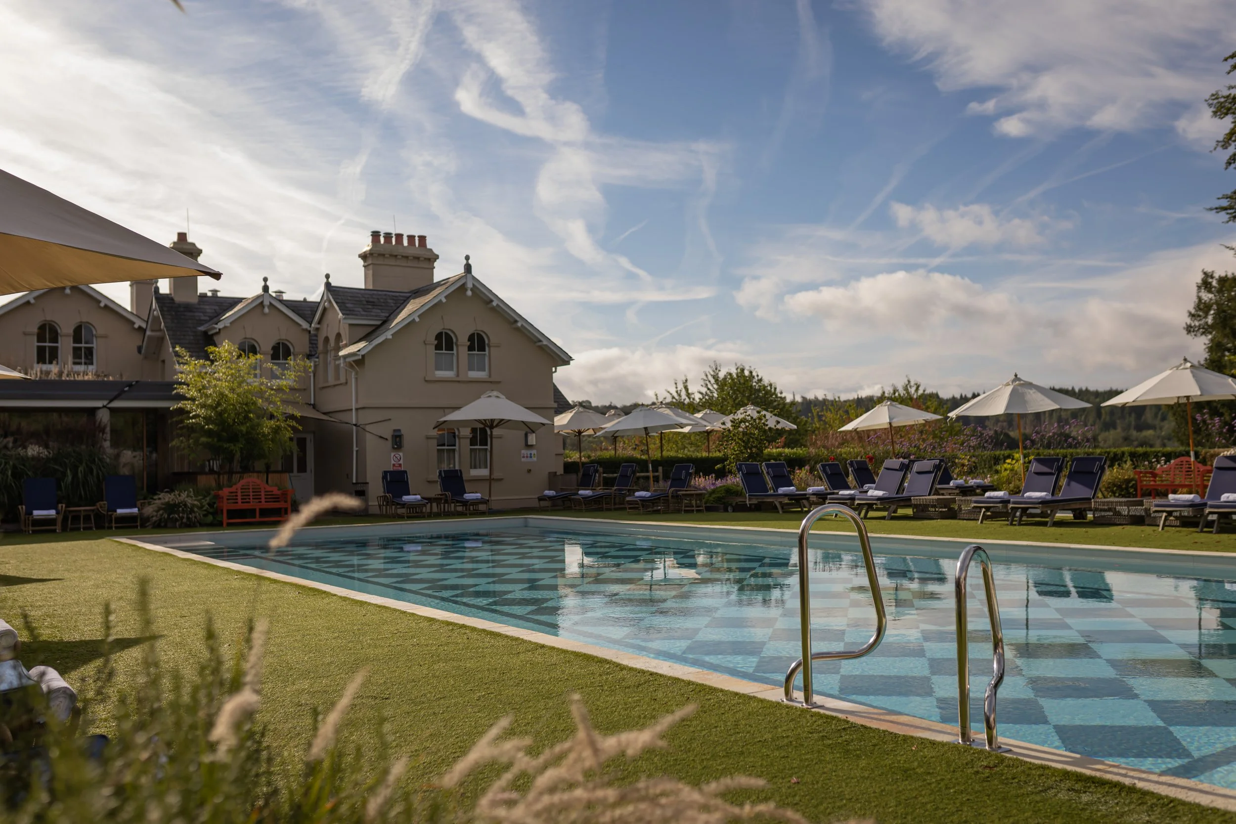 Outdoor Pool 8.jpeg