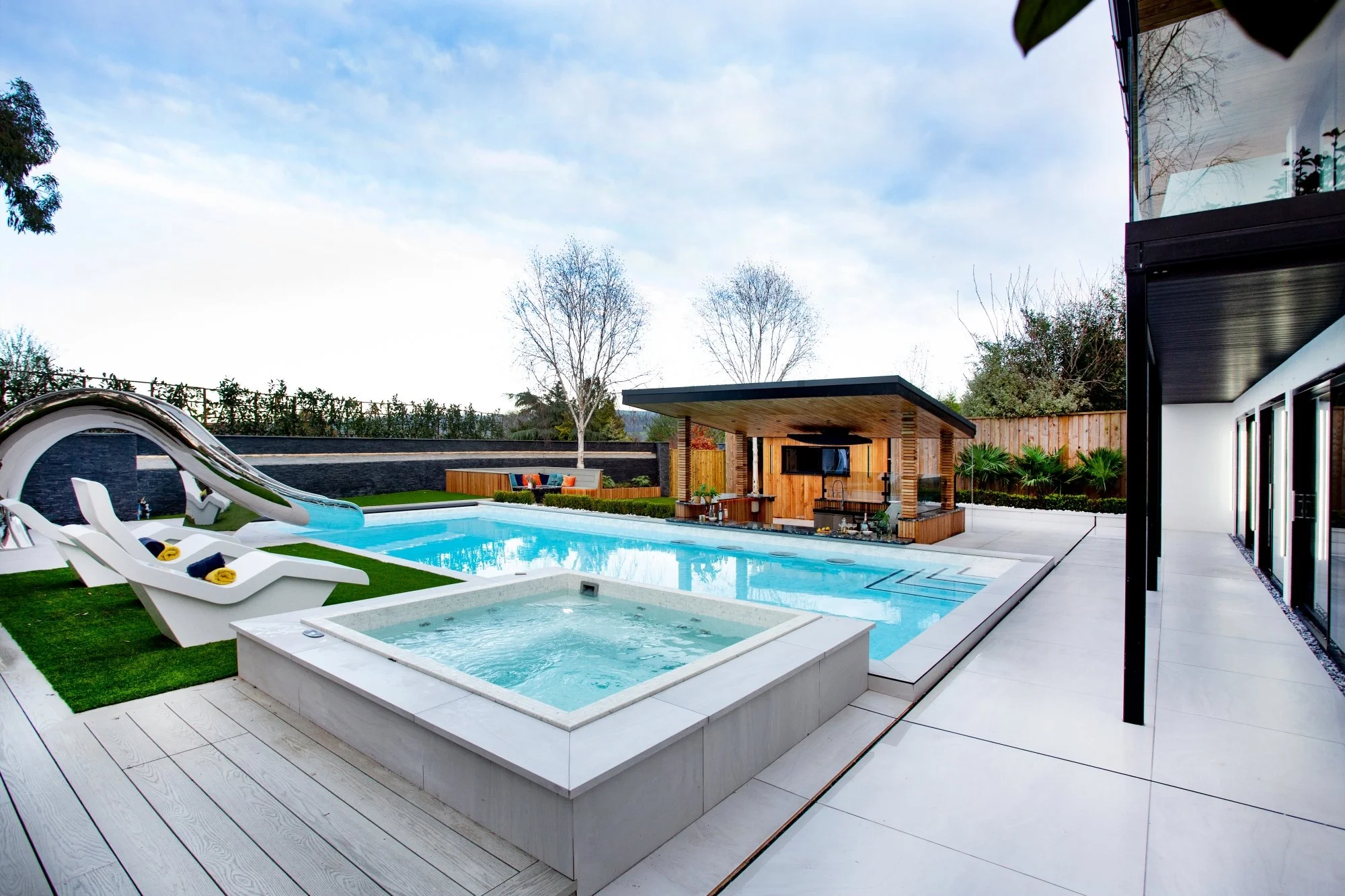 Ursell | Pools & Wellness