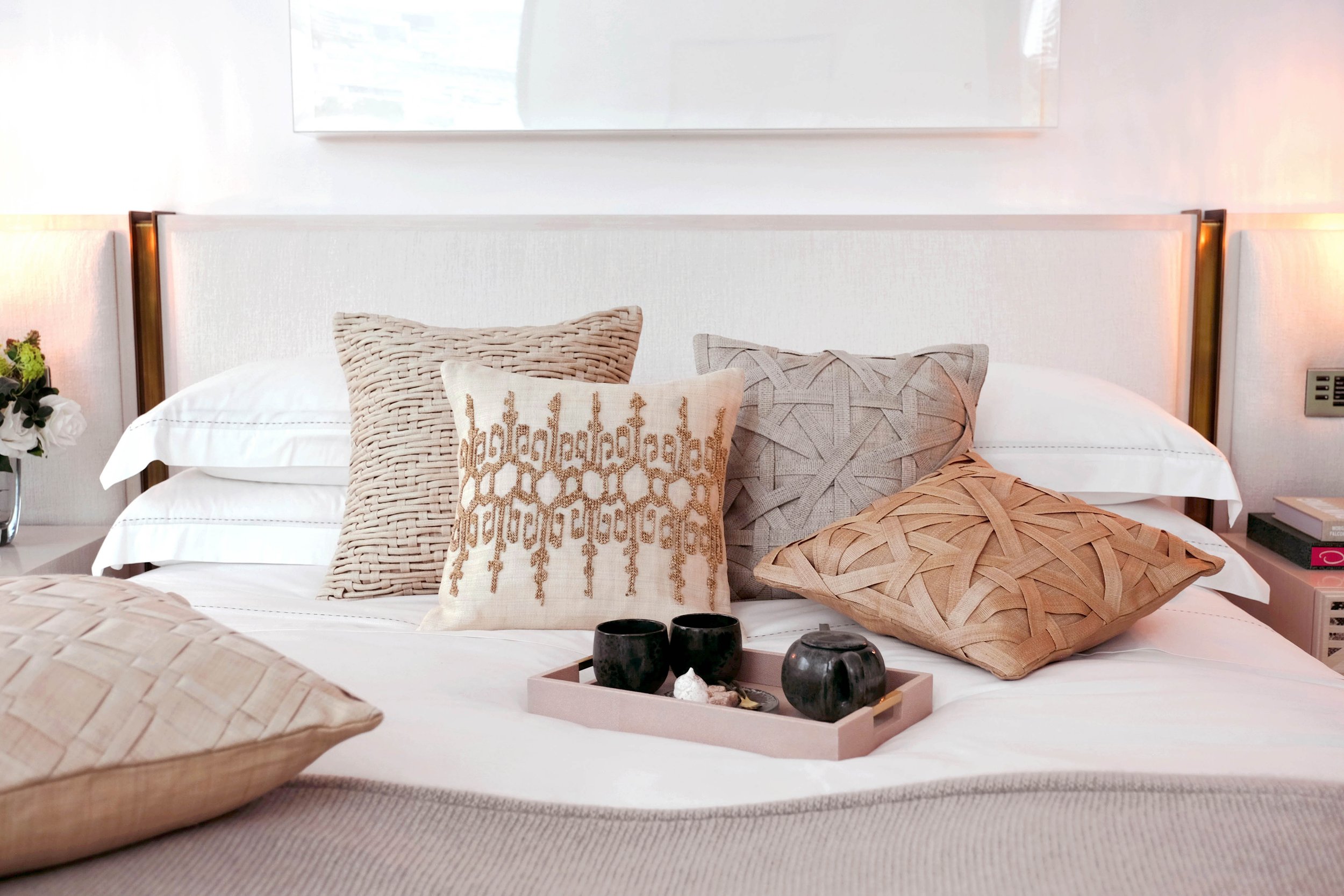 The Return of Craft: Why Artisan-Made Décor Is Defining Modern Luxury Interiors