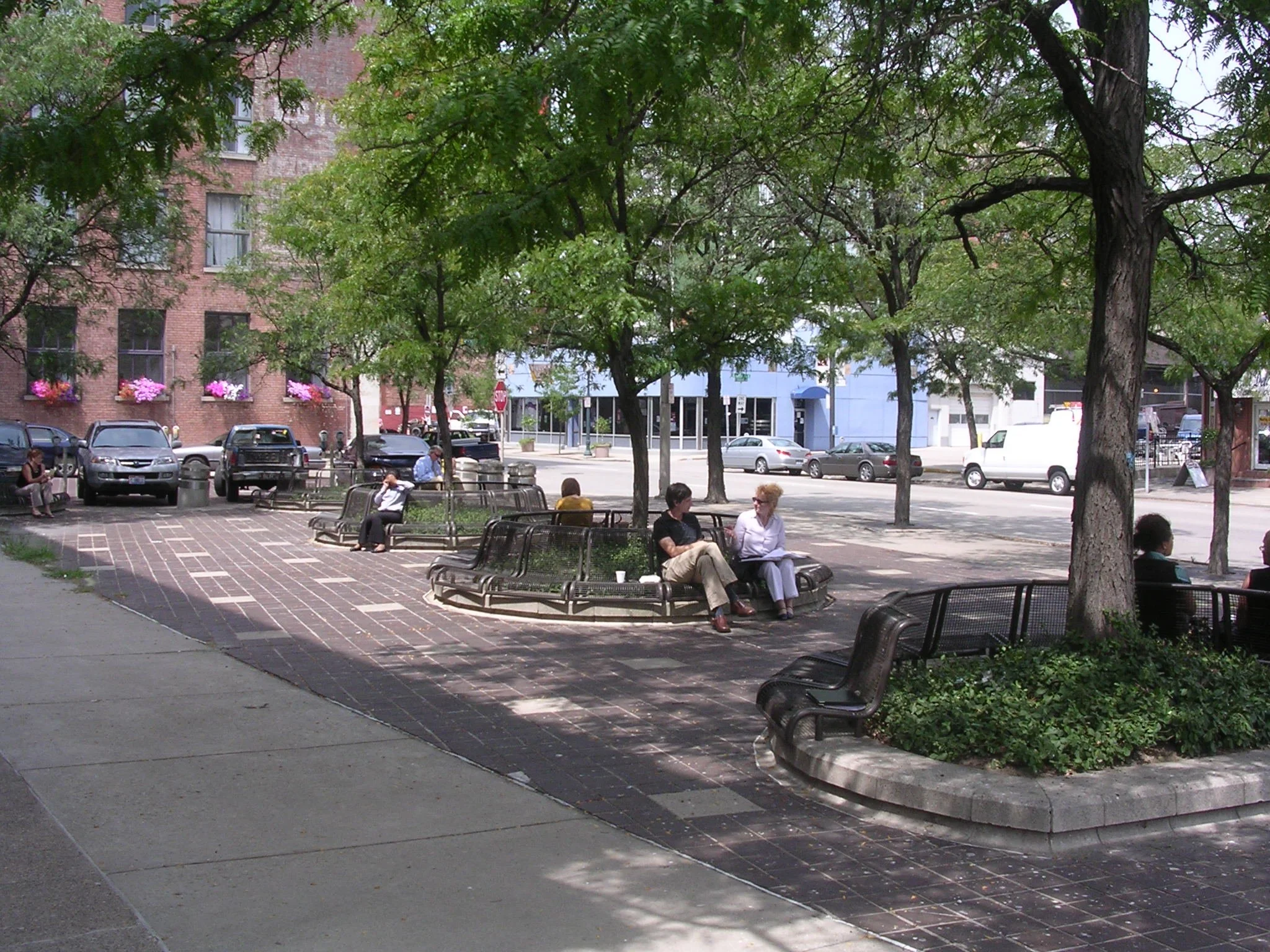 POCKET PARKS &amp; PLACES