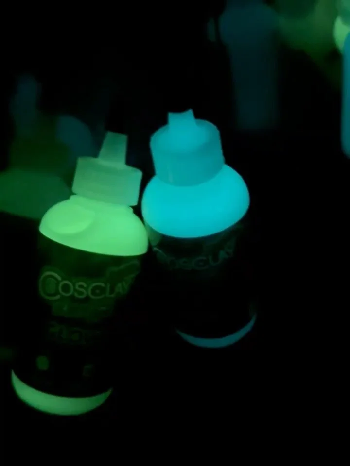 Don&rsquo;t get left in the dark! 🌑
Springs almost over already. Slow down and enjoy a little crafting time with Cosclay. 🫟

What&rsquo;s your favorite LiquidFX? Did you know you can use the for a whole bunch of different projects? 🤗

LiquidFX and