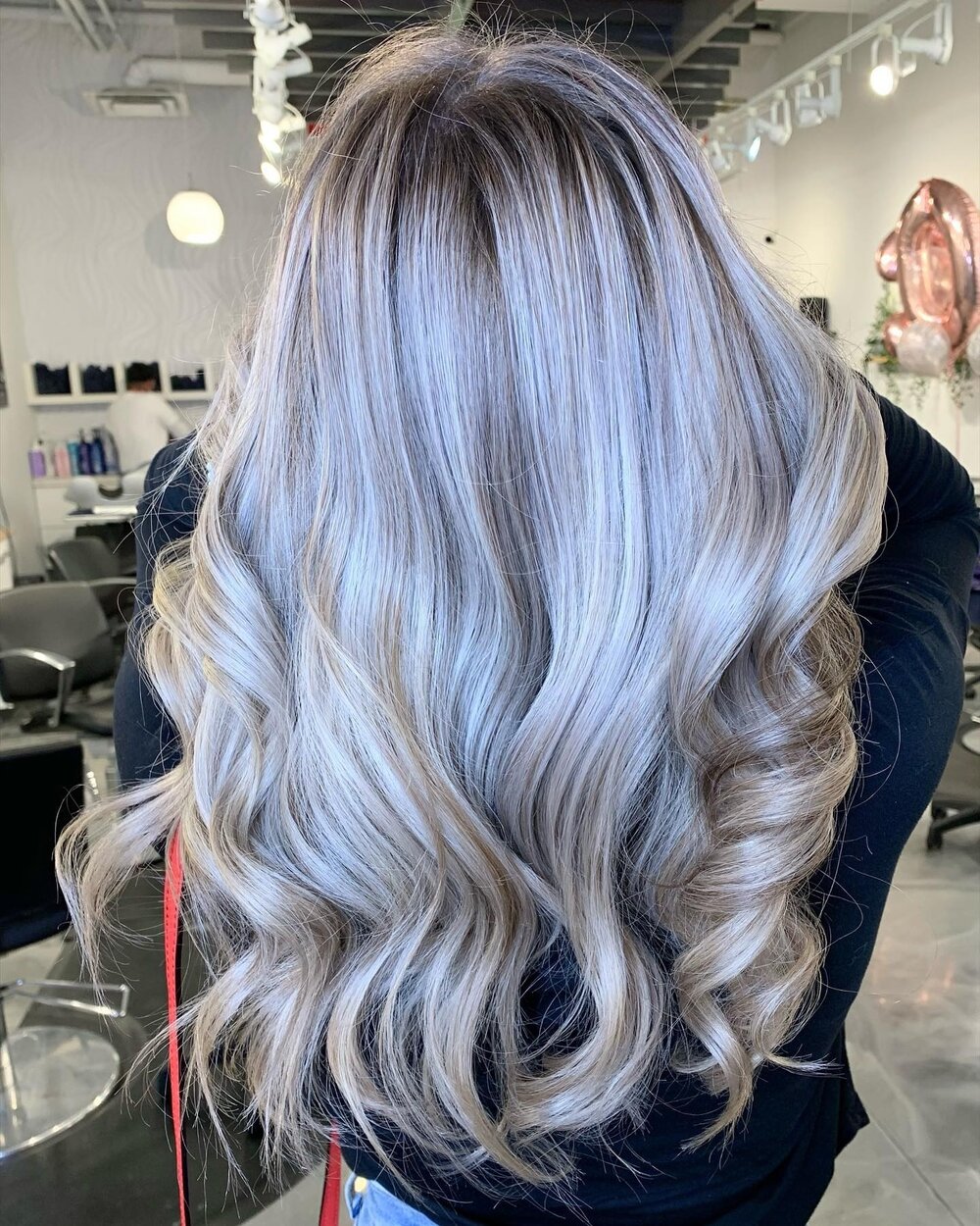 We'll just be over here OBSESSING over this perfect blonde! 😍⁠
⁠
Maya, knocked it out of the park for this guest and gave her the blonde hair of her dreams!⁠
We can get you there too! Give us a call and let's get you on the books so our team of tale
