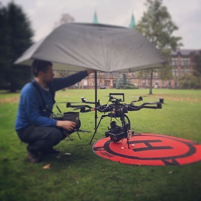 Helping out big lift guys @aerialfrontiers on a job last year  #dronephotography
#drone #dronestagram #drones #alta