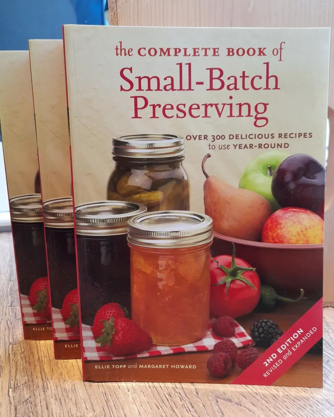 My goodness, is it that time already? The summer days are dwindling as we try to preserve the warmth of our summers sun. 
What are you canning??

#cookbook #preserve #dogdays #indiebookstore #bookstagram