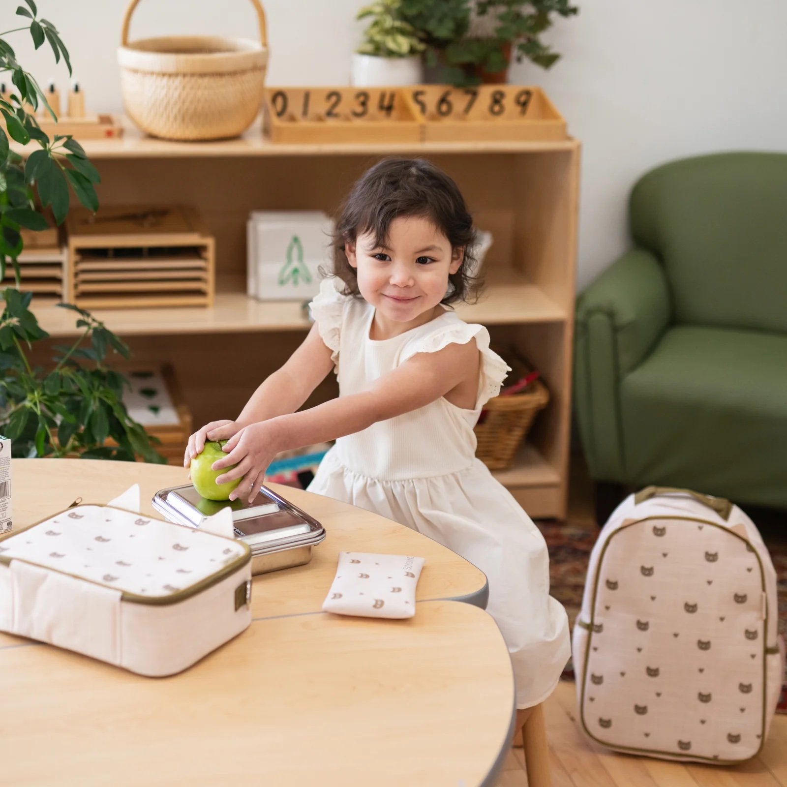 CatEarsToddlerBackpack_2000px.jpg