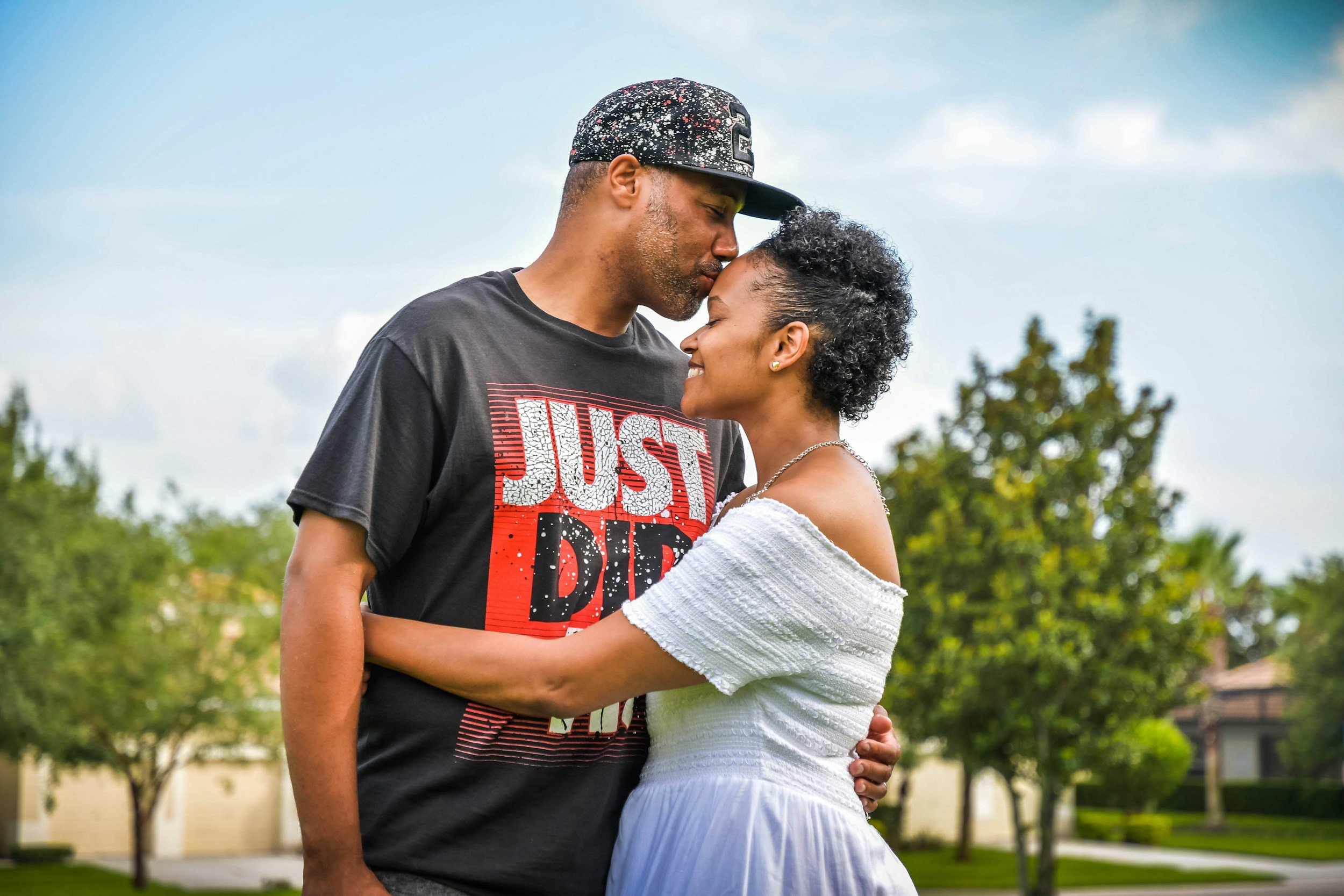 Neighborhood Stress and Mental Health: The Protective Role of Couple Relationship Functioning in Rural African American Communities