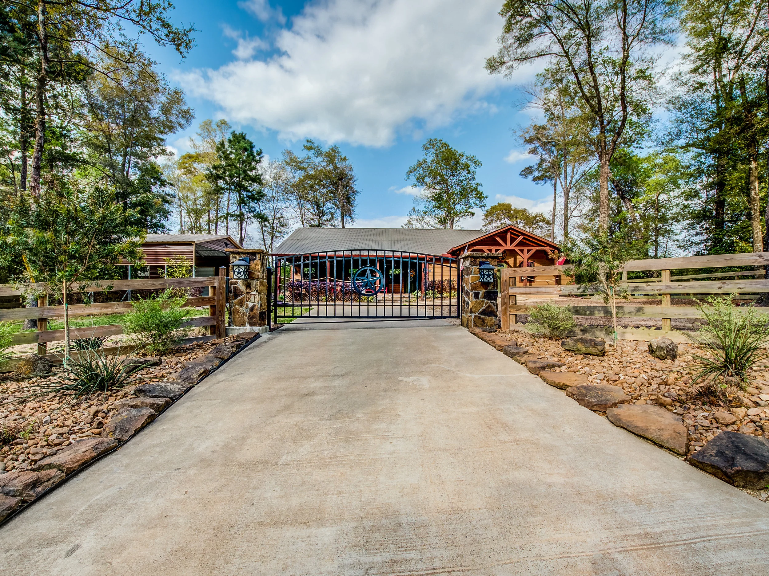 836 Hickory Lake-4.jpg