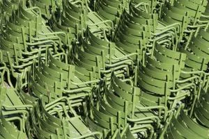greenchairs_tuileries.jpg