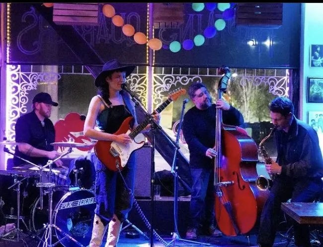 Wine &amp; Jazz 