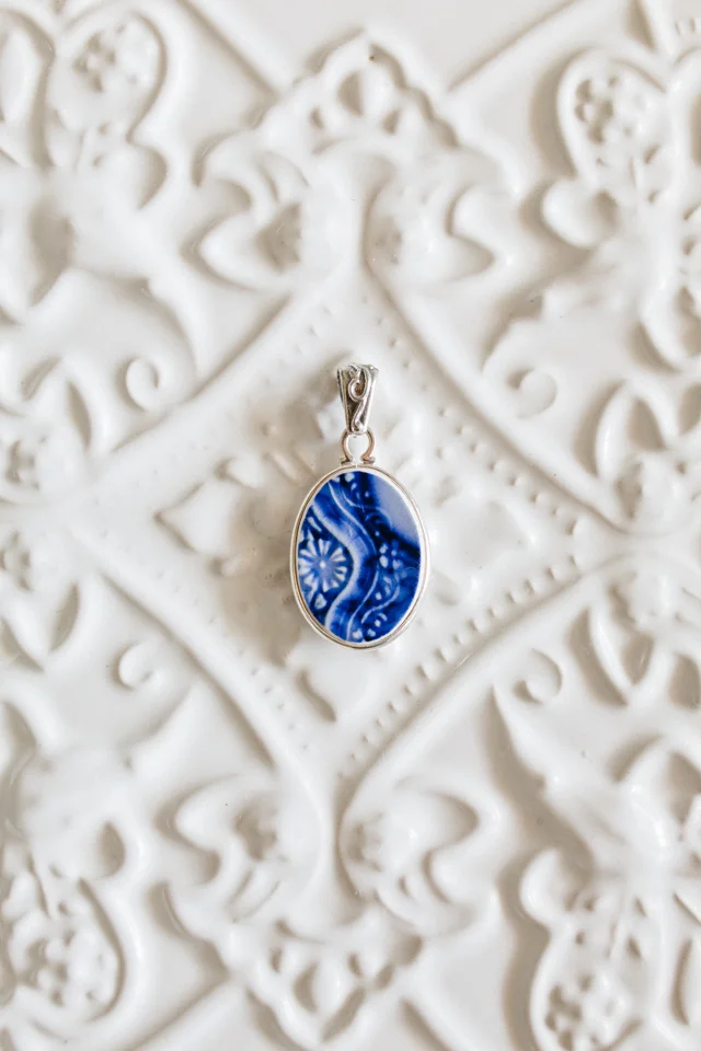 Flow Blue Pendant, Pieces Past