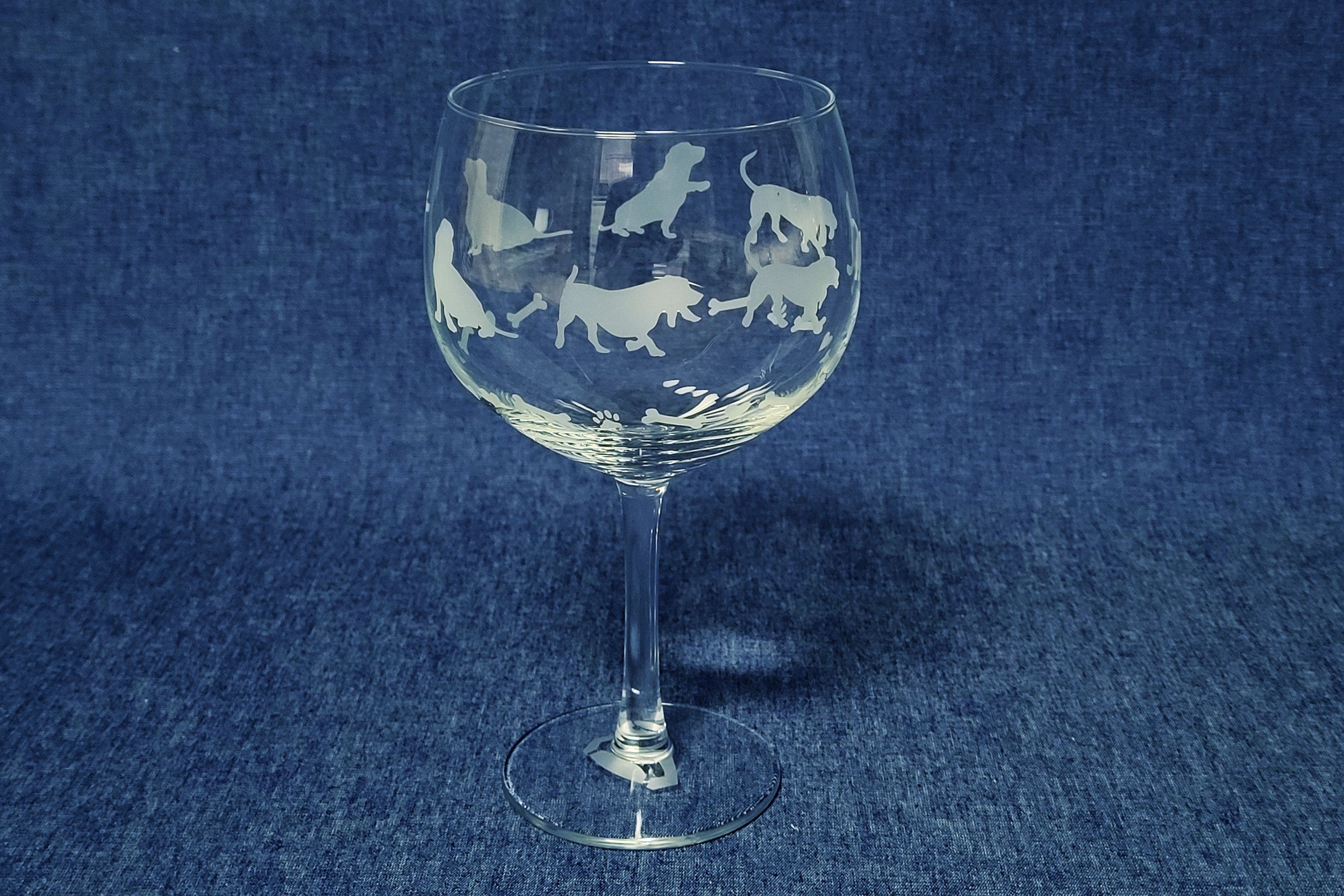 Basset Hound Etched Wineglass 