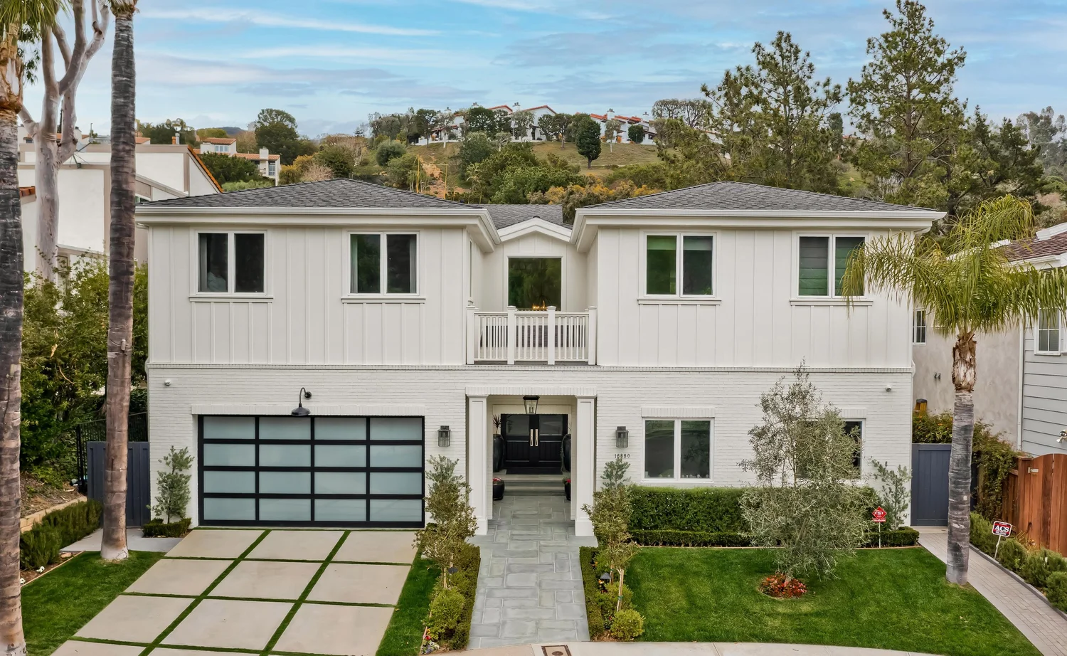 16880 Ave. de Santa Ynez, Pacific Palisades, original unaltered photo