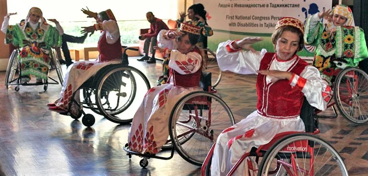 Девушки-танцуют-comp wheelchair dancing (2).jpg