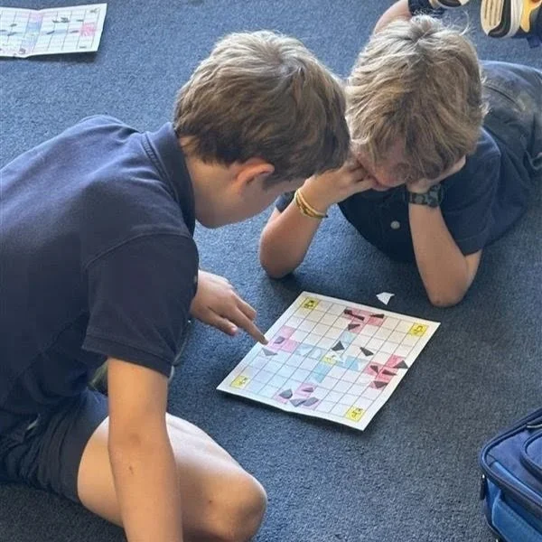 From Vikings to Shakespeare, our classrooms have been full of hands-on learning and creativity! 4th graders played the Viking board game Hnefatafl (tavl), 3rd graders pressed their names into clay with ancient cuneiform, 6th graders built a life-size