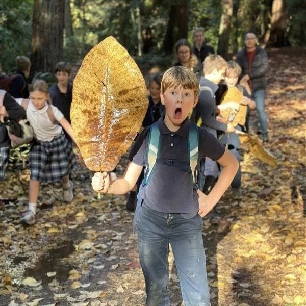 4th Grade enjoyed a fall field trip at the Arboretum, complete with a plant scavenger hunt that connected to their botany studies. Our beloved Art Teacher, Ms. McElrath, even joined them for a pastel art lesson inspired by the leaves they found!

#sc