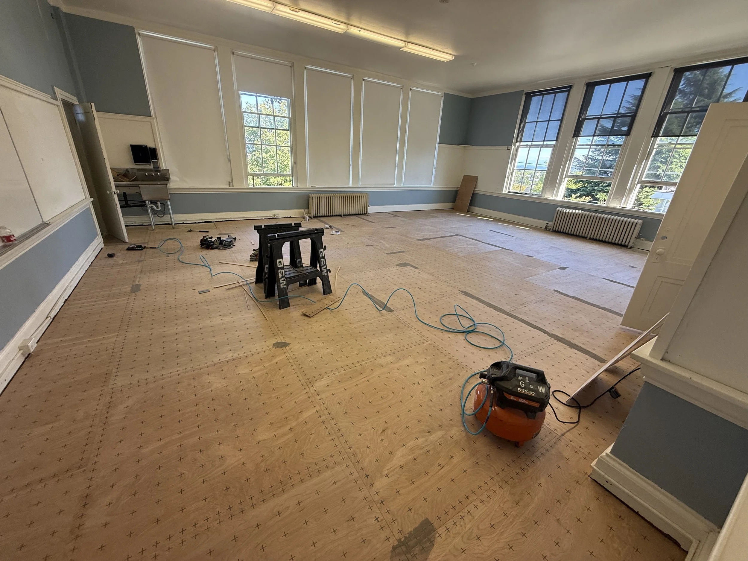 new science room.jpeg