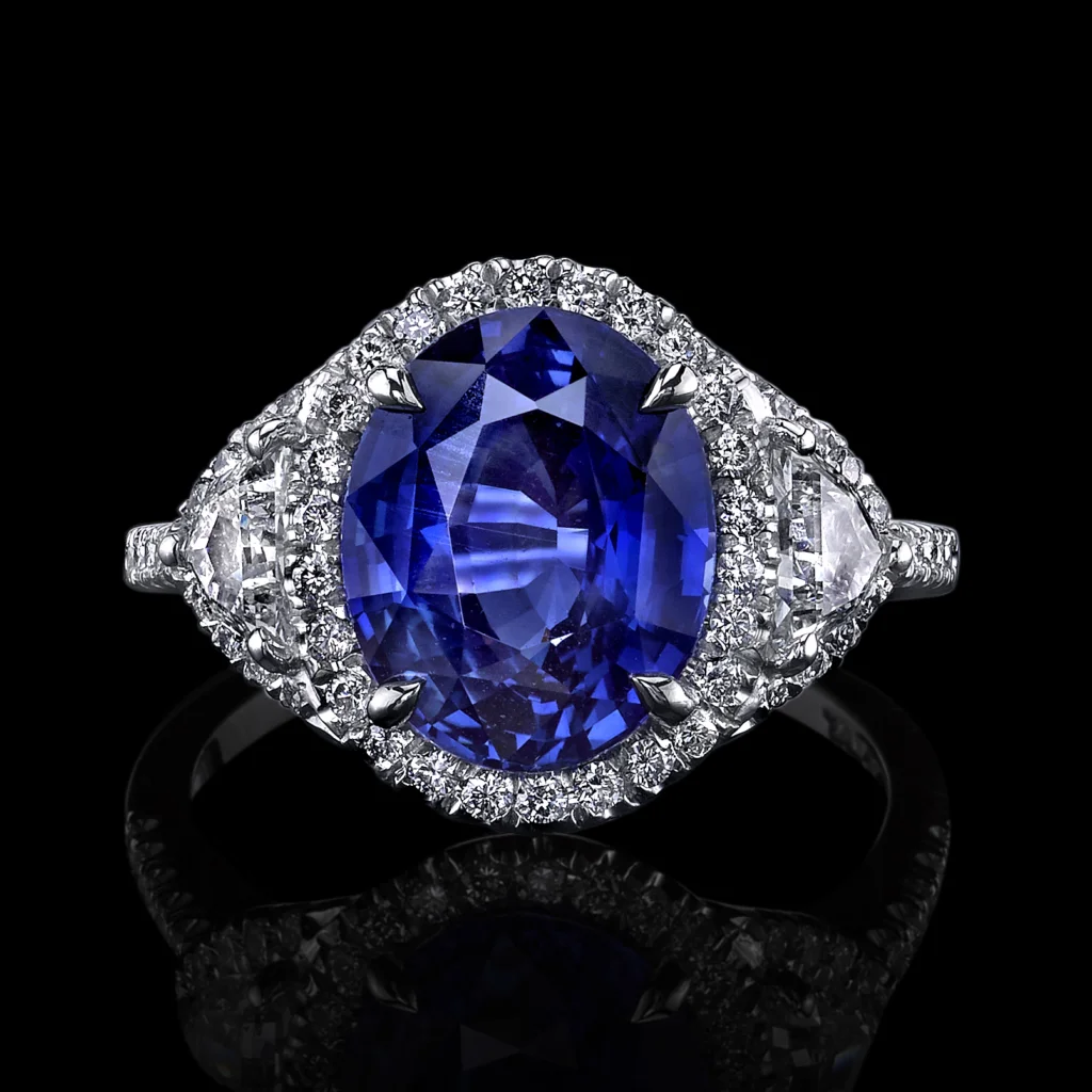 4.01ct, Blue Sapphire Ring