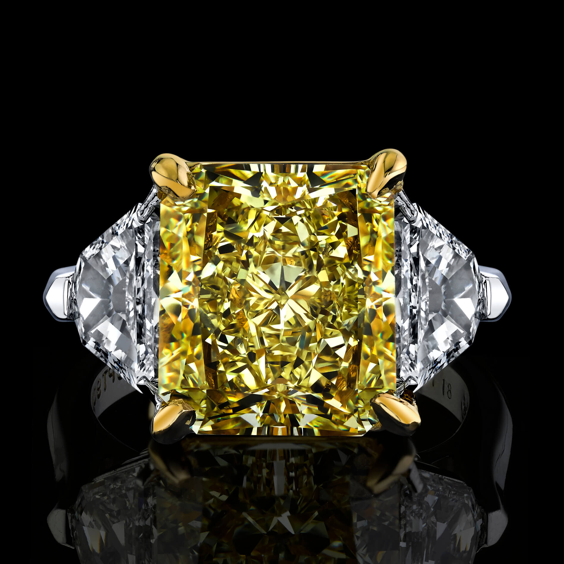 8.11CT RADIANT FANCY YELLOW VVS2 DIAMOND RING