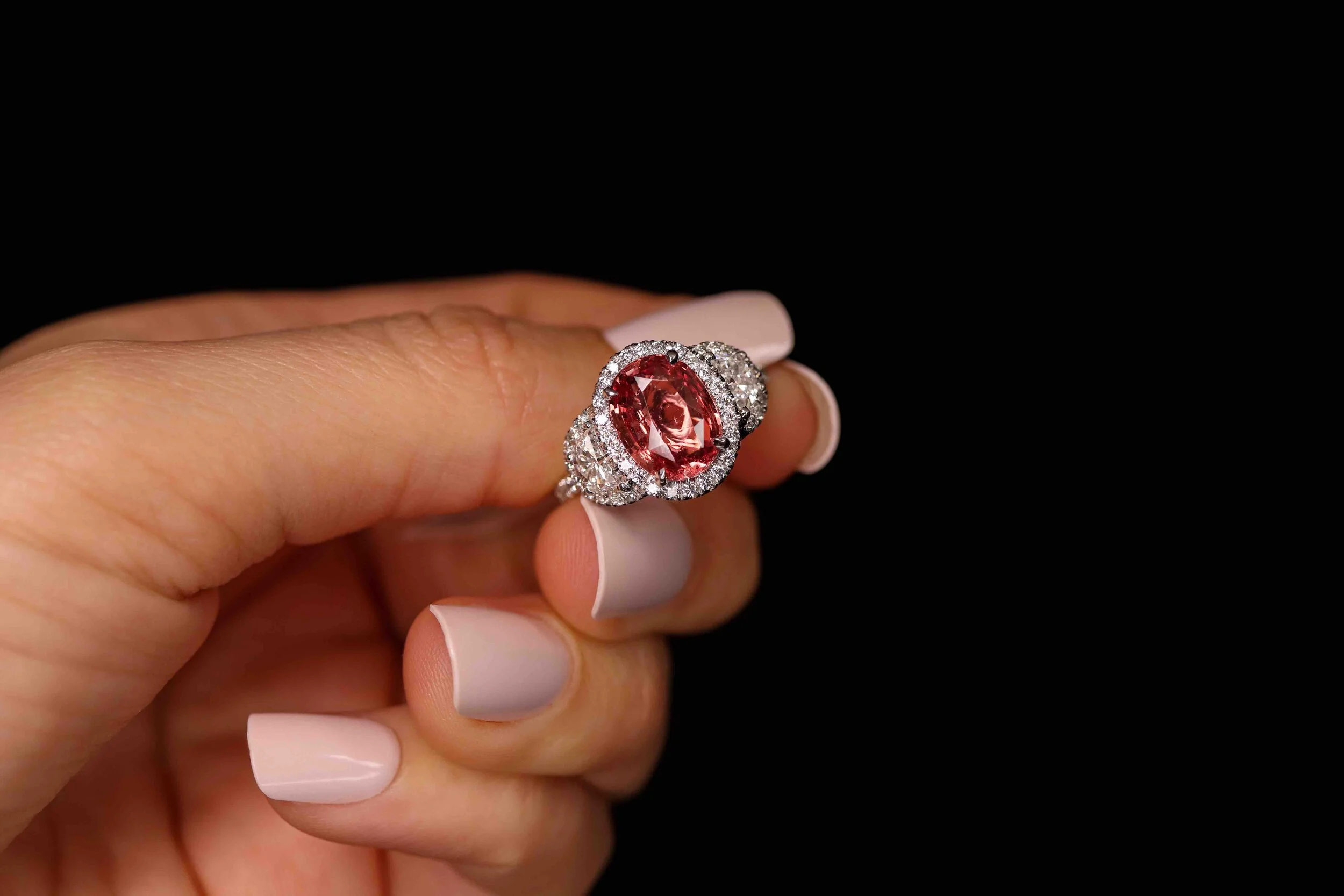 3.44ct Padparacha s.jpg