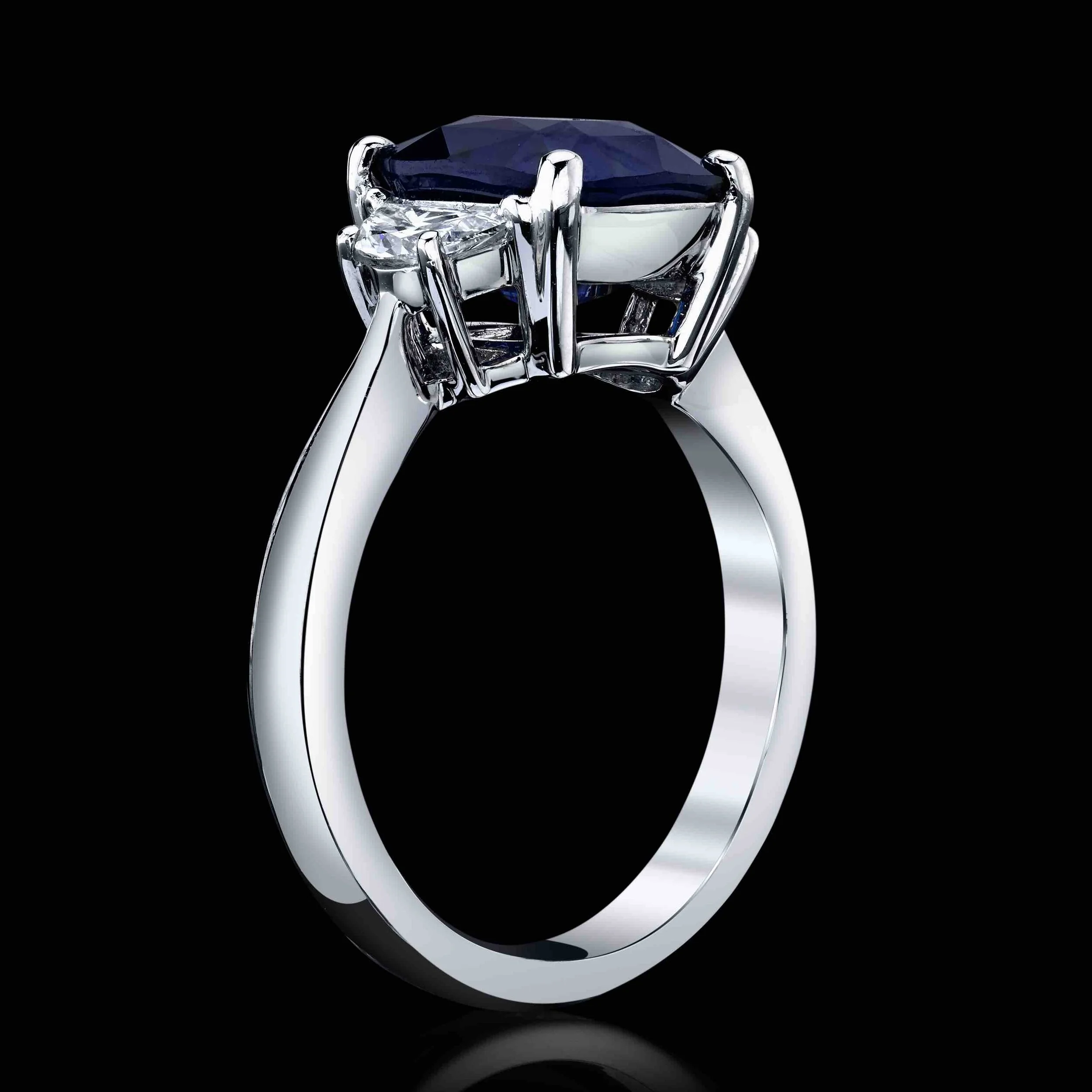 4.14ct Blue Sapph side (1).jpg