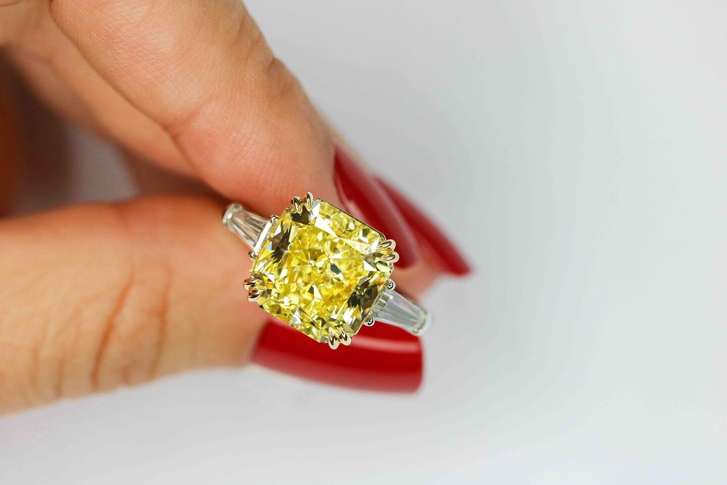 #yellowdiamonds are always desirable! We have been specializing in Fancy color Diamonds for over 20 years and yellow diamonds seems to always be a favorite. We know how to make them stand out so crisp, full of color and shine! Summertime is always a 