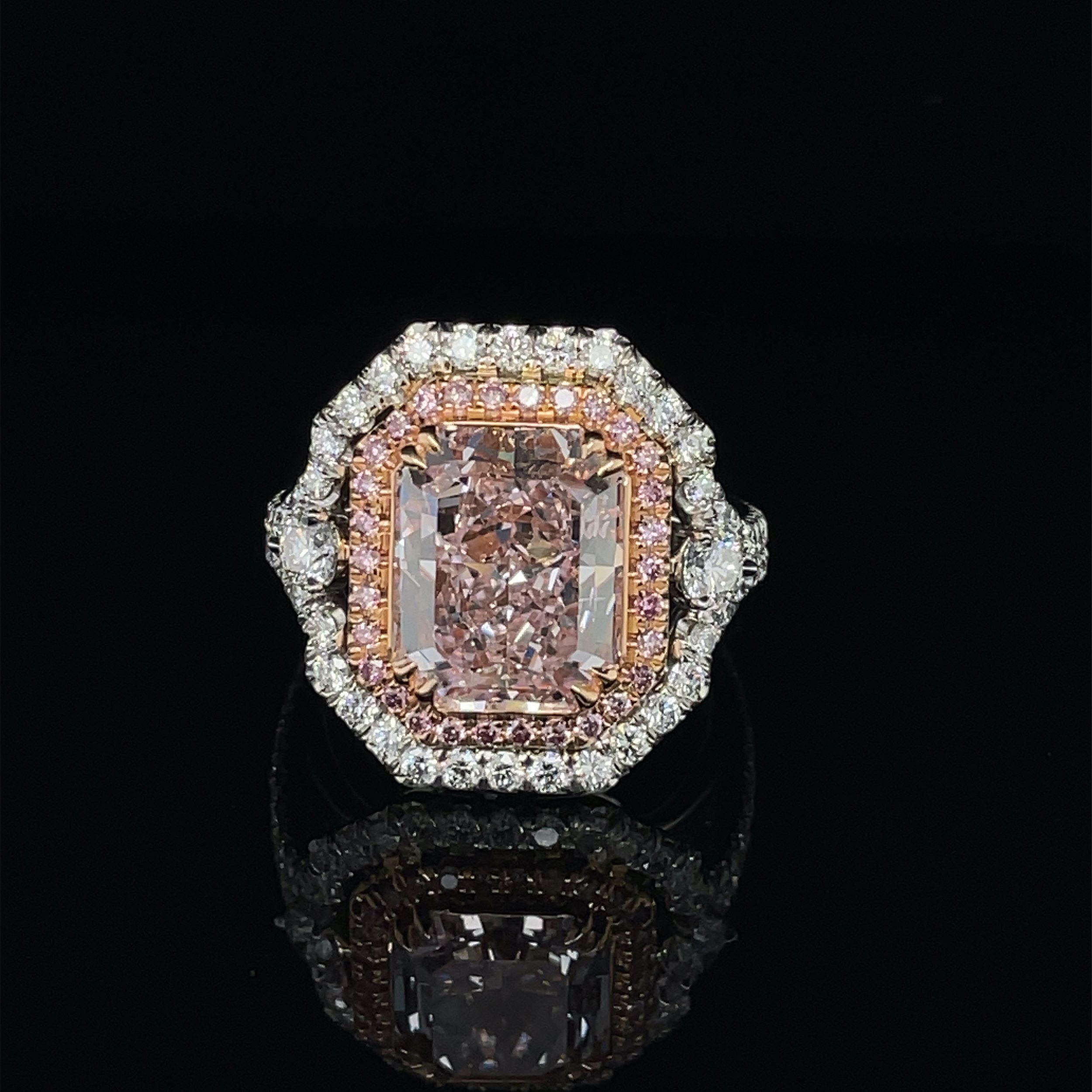 GIA certified 5.12ct Radiant cut Fancy Light Pink Diamond IF - Style # RR-173 