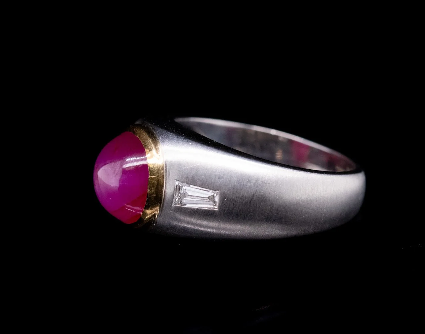 6.02ct Star Ruby side (1).jpg