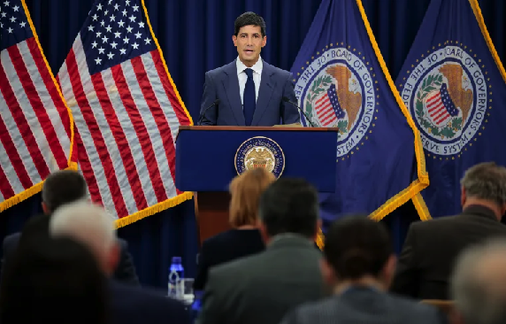 Kevin-Warsh-First fed Meeting.png