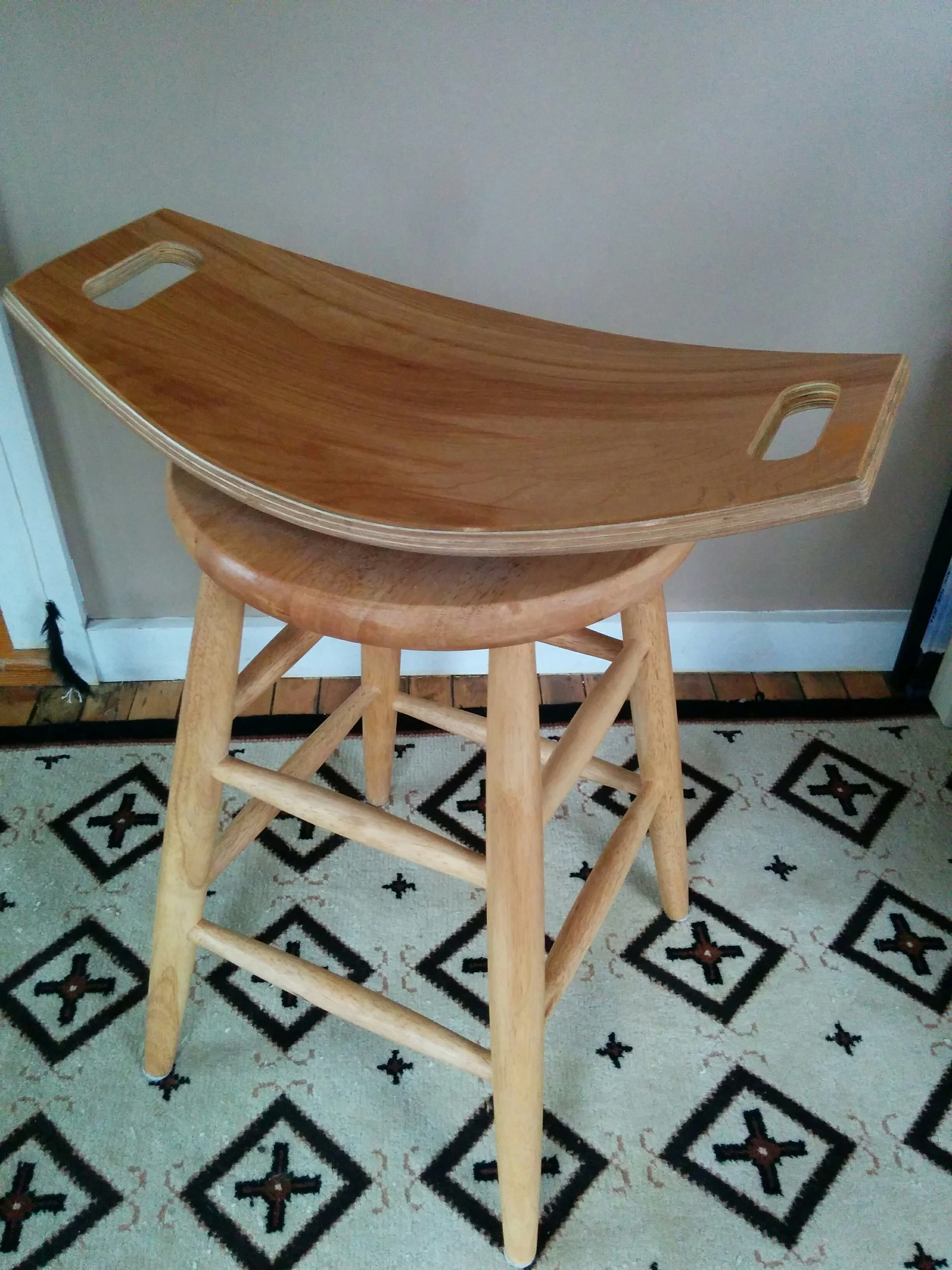 Rotating Laminated Saddle Seat
