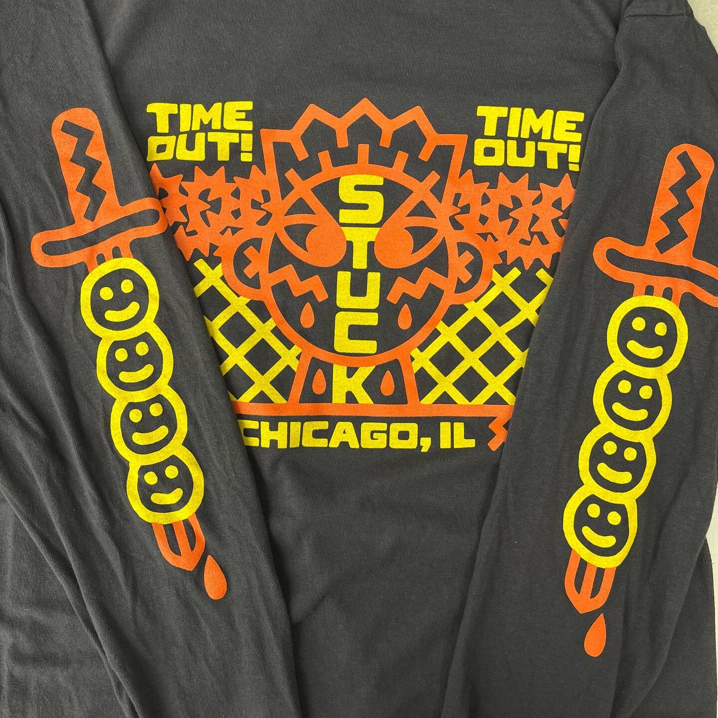 Long sleeve tour tees for @stuck.chi! Art by @wygrant, printed on @comfortcolors_ long sleeves 🍂🍁

💥🏠💥

#explodinghouseprinting #stuckchi #stuck #stuckband #screenprinting #pantone #bandmerch #chicagoscreenprinting #comfortcolors #chicago #sleev