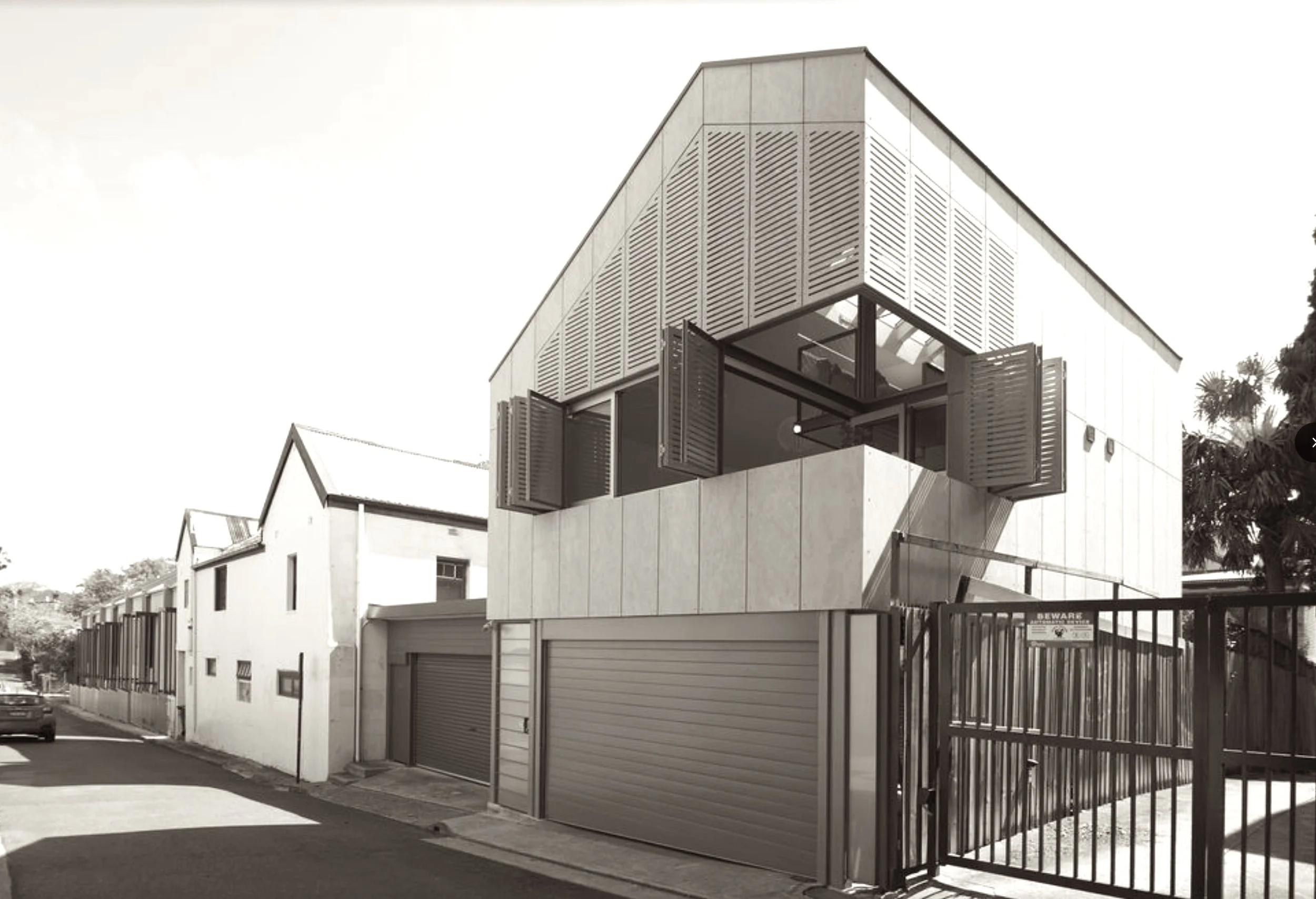 GLEBE STUDIO - 'STUDIO REUSS'