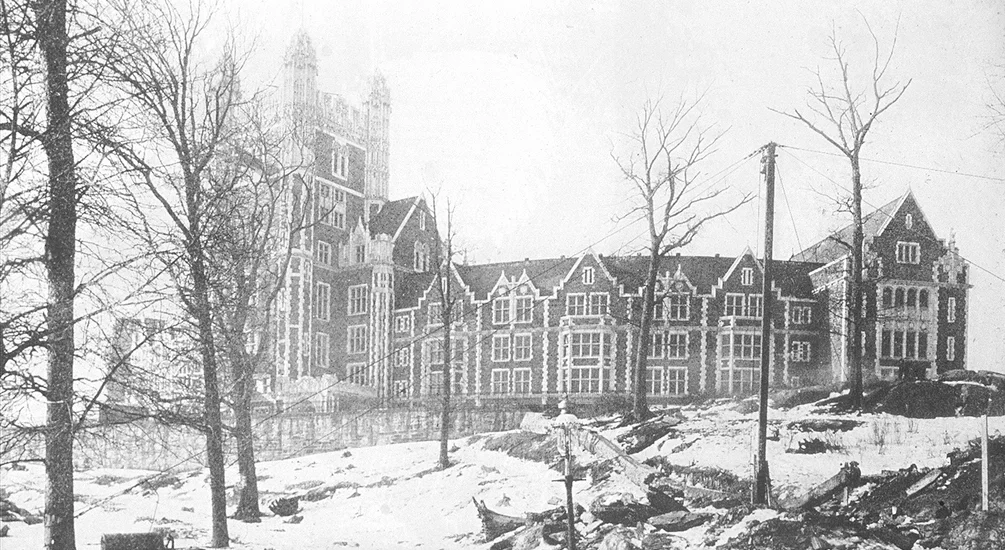 Figure 1. Shepard Hall, City College of New York, looking west from St. Nicholas Park to the entrance on St. Nicholas Terrace, 1907. Courtesy of the Frances Loeb Library, Harvard University Graduate School of Design Study Collection at the Library of Congress, American Memory, American Landscape and Architectural Design, 1850-1920.