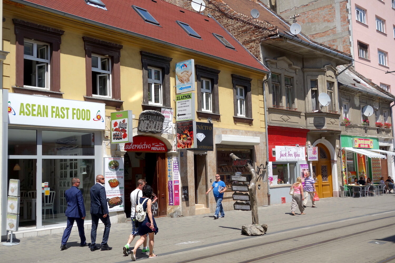 PLATFORM: A Street in Bratislava: Searching a Post-Communist Urbanity