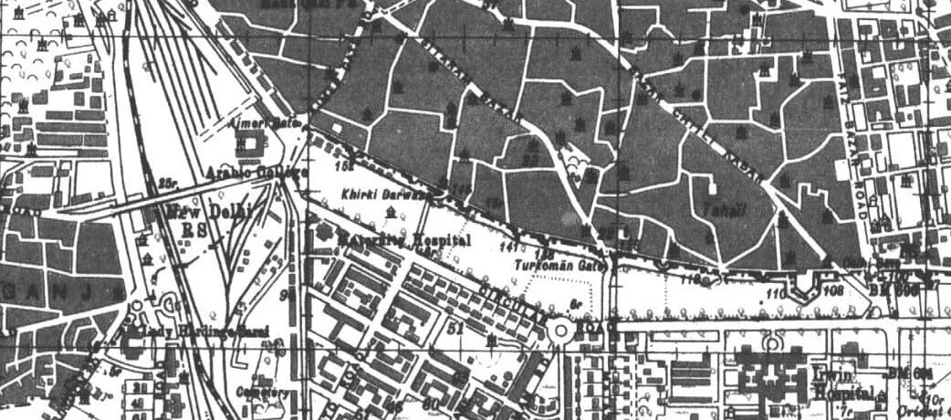 Figure 2. The  glacis  border between New and Old Delhi. Source: Stephen Legg,  Spaces of Colonialism: Delhi's Urban Governmentalities  (Oxford: Blackwell, 2007).