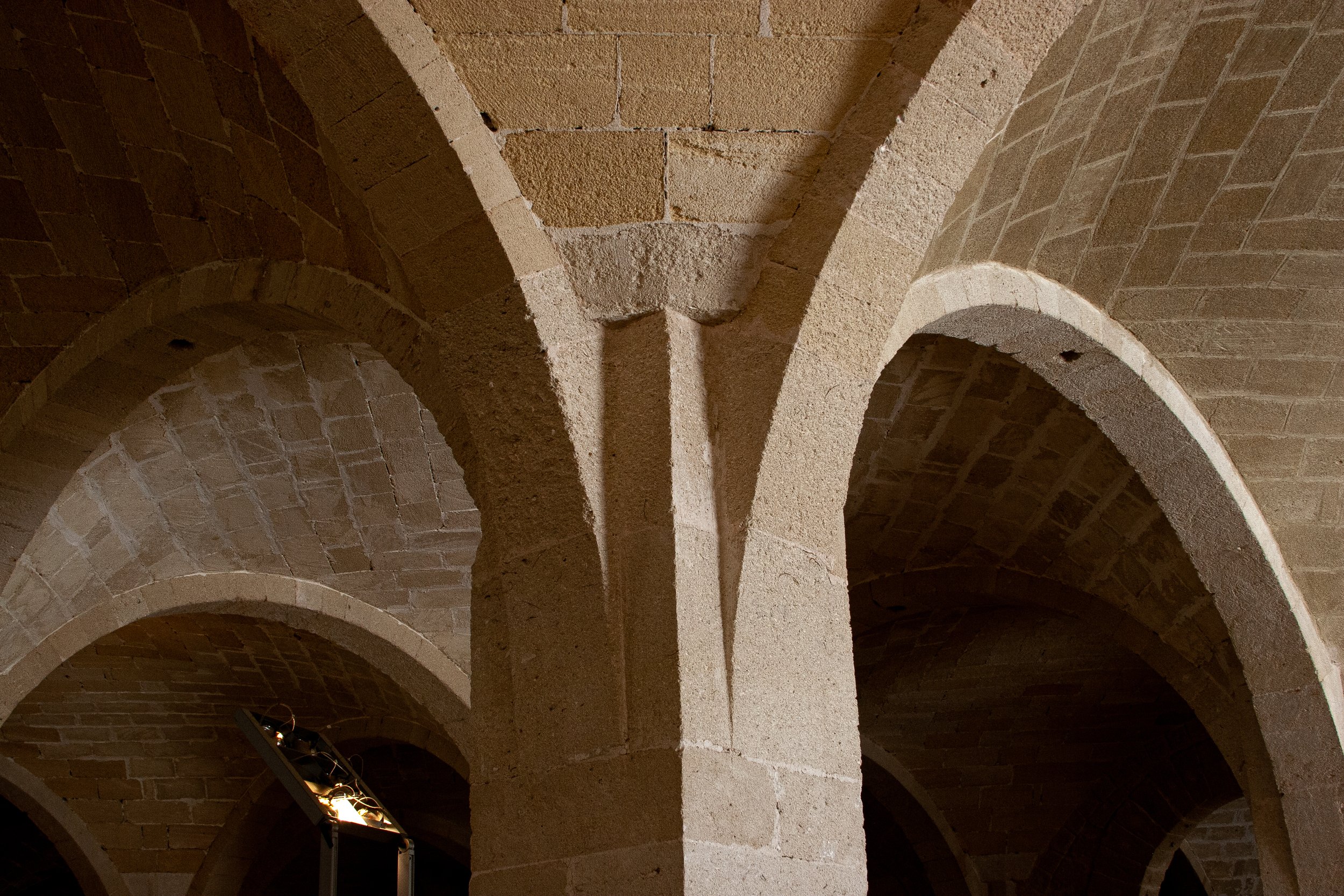  Figure 29. Simple yet elegant column capitals. Photograph by G. Vaccarino Gearty, 2022.&nbsp;  