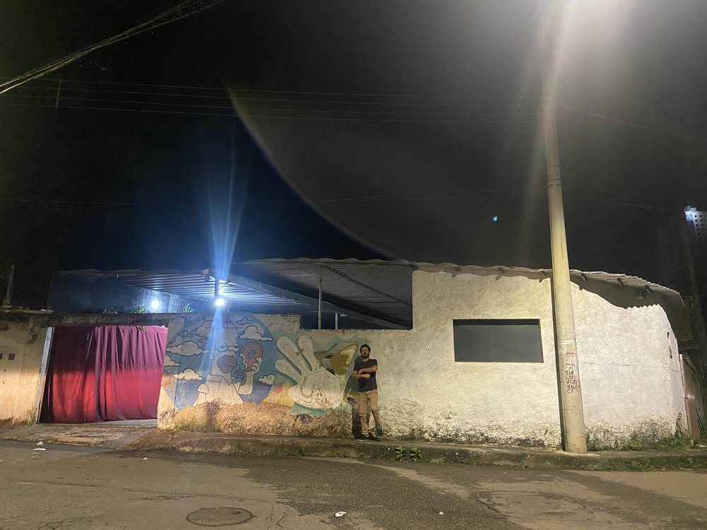  Figure 6. Garagem Maladeza at night, Belo Horizonte. Photograph by Lydia Collins, 2023. 