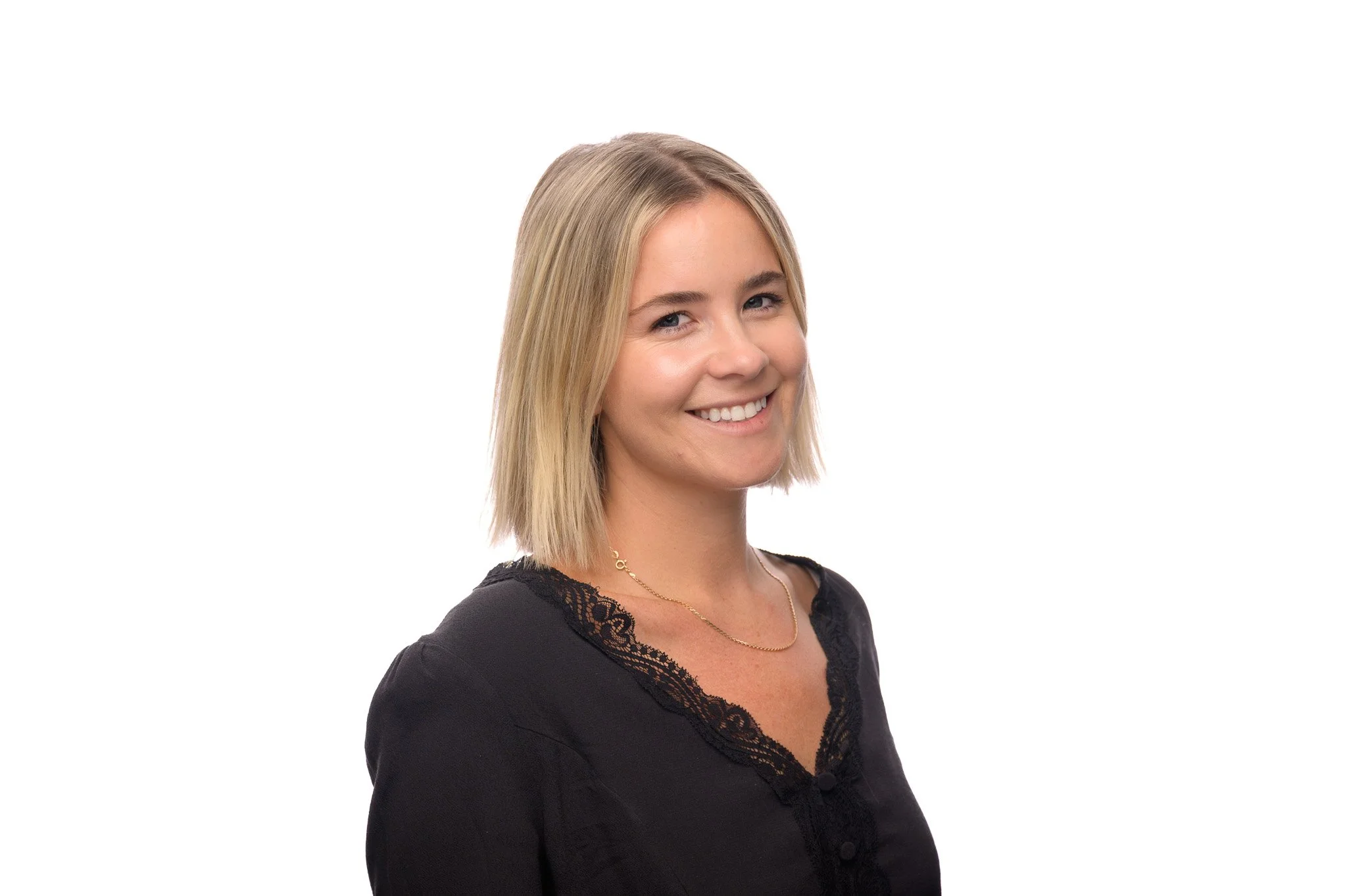 Kirsty Gardner_Headshots_JustinChu-3.jpg