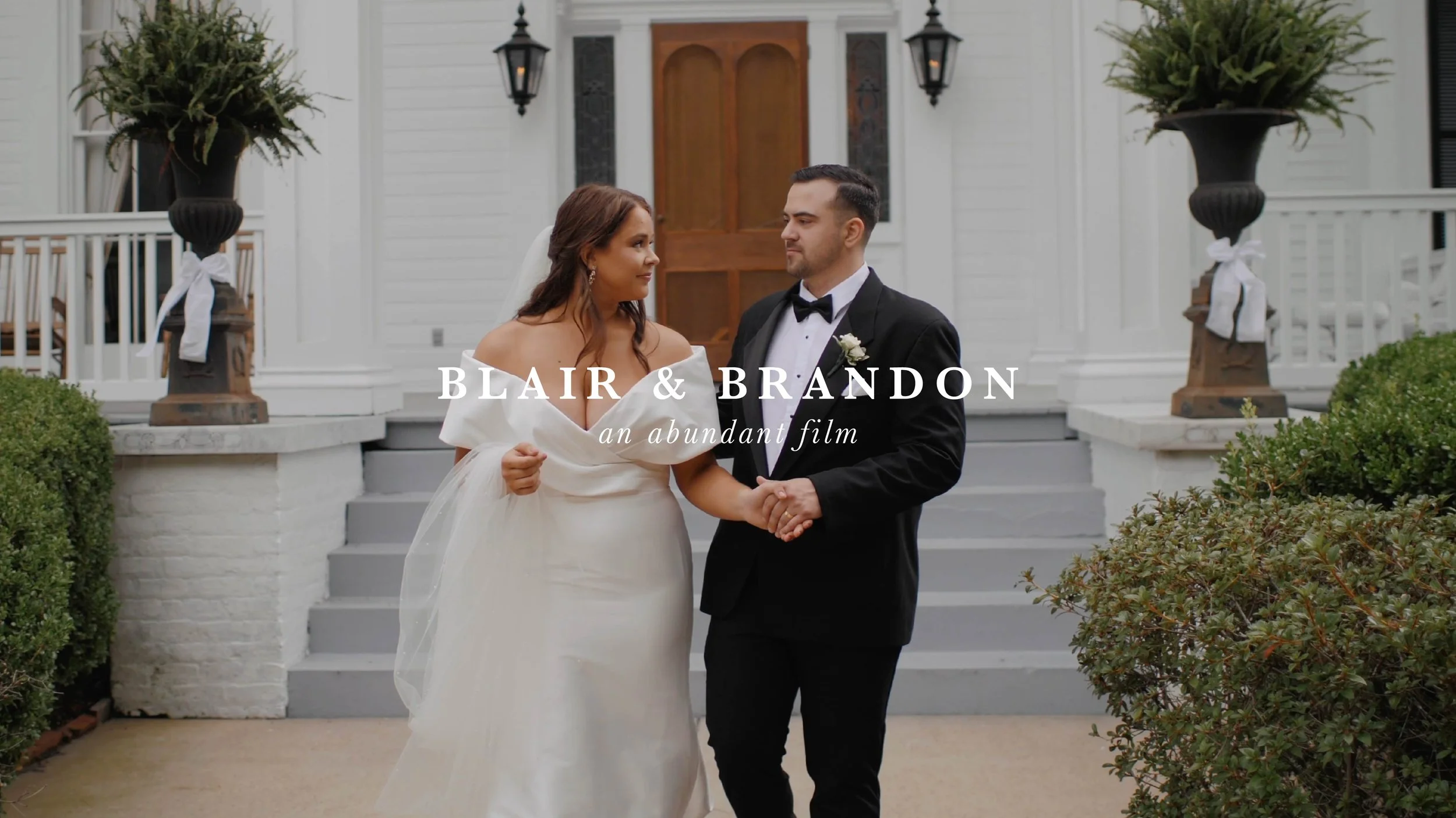 Couple Married in Historic Columbus Home | Colonnade House