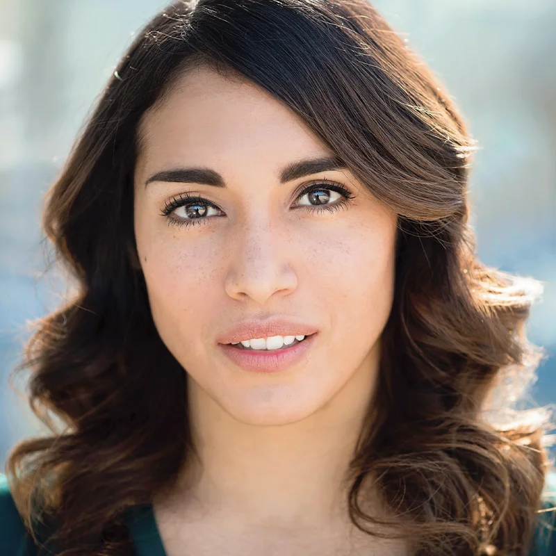 Belen Headshot.jpg