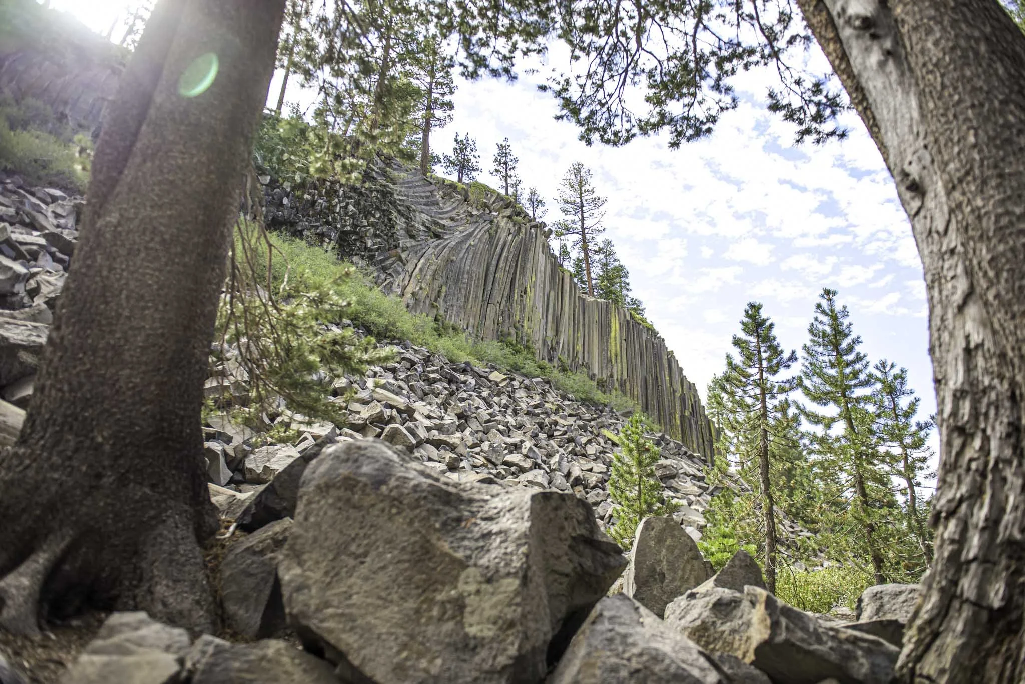 How to Visit Devils Postpile and Rainbow Falls in Mammoth Lakes