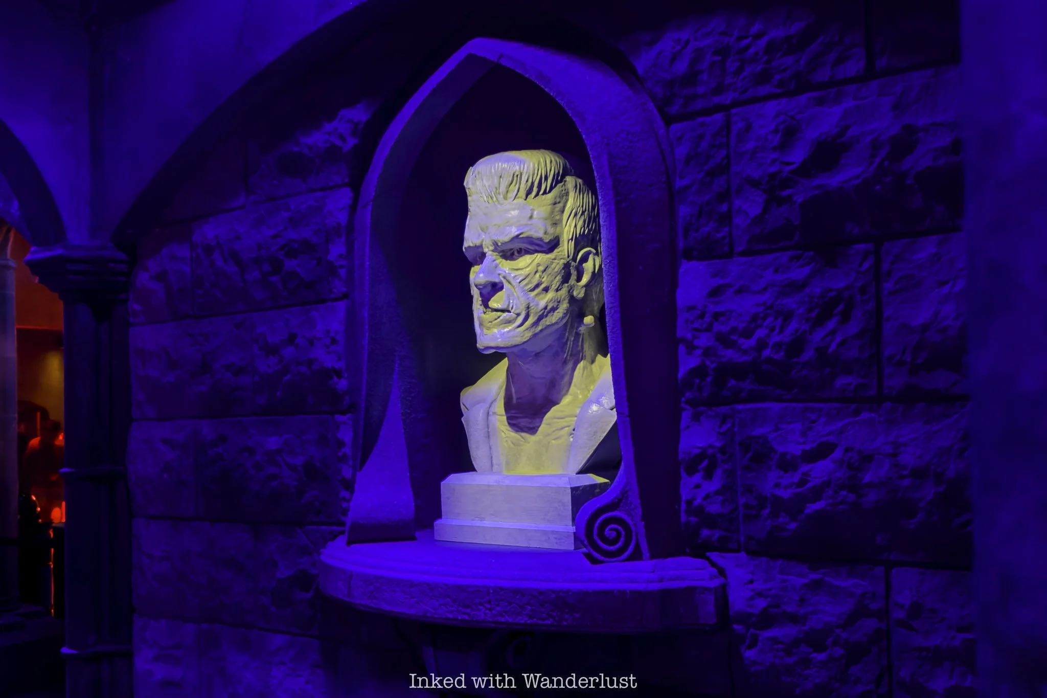 A sculpture of Frankenstein's Monster at Universal Horror Unleashed.