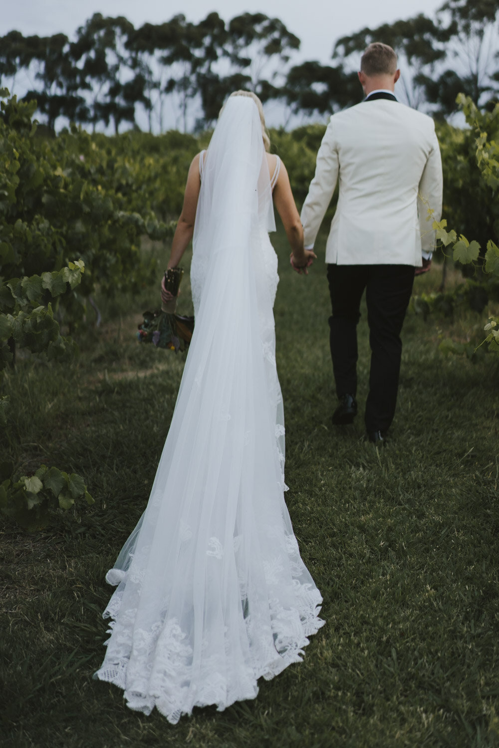 St-Annes-Vineyard-Winery-Wedding-0069.jpg
