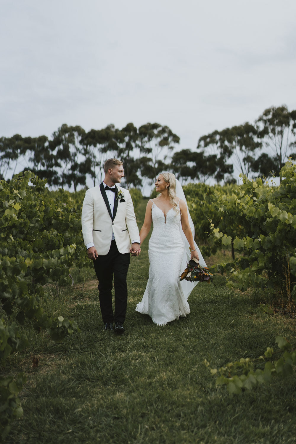 St-Annes-Vineyard-Winery-Wedding-0078.jpg