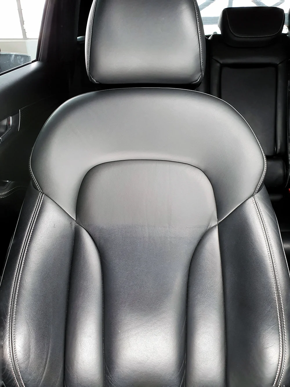 How To Get Sweat Smell Out Of Leather Car Seats