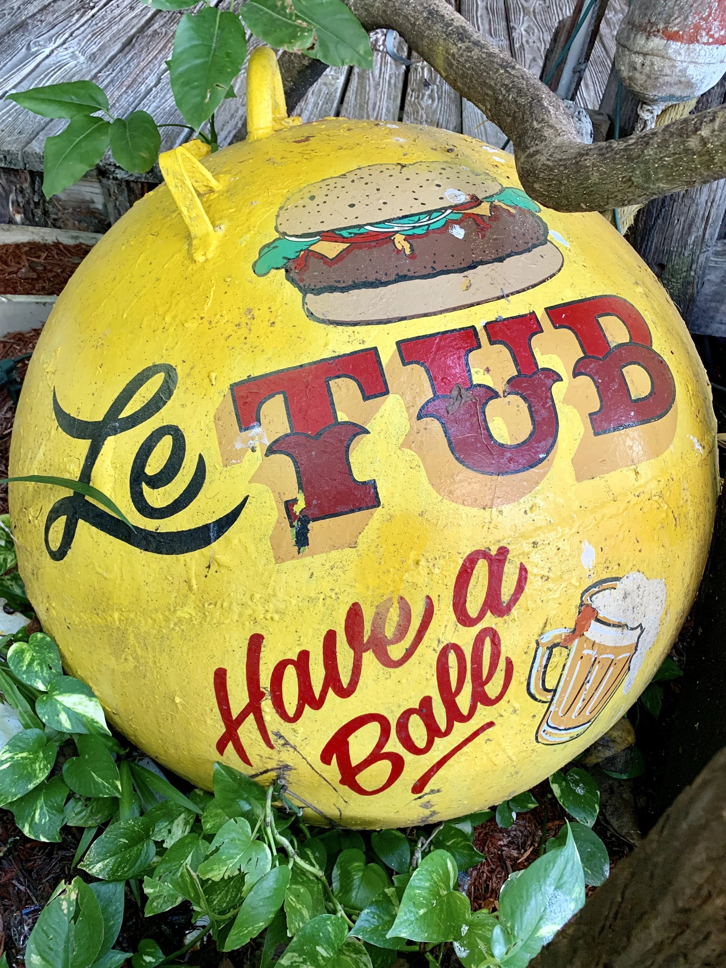 Eat A Burger at Le Tub
