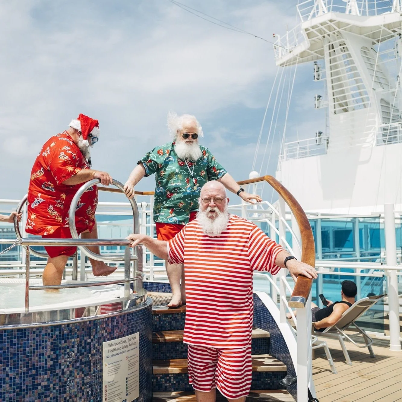 'The Santa Cruise' at Visa pour L'Image 2023 | Cyril Abad